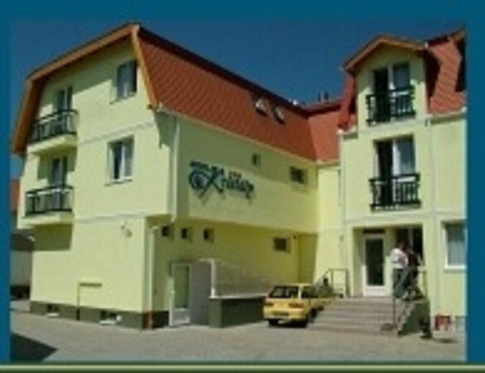 Hotel Kristaly Hajdúszoboszló Екстериор снимка