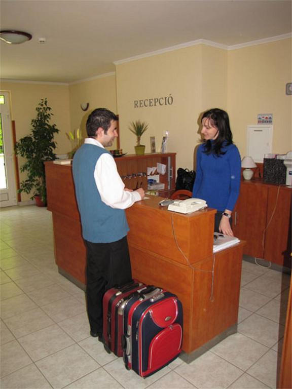 Hotel Kristaly Hajdúszoboszló Екстериор снимка